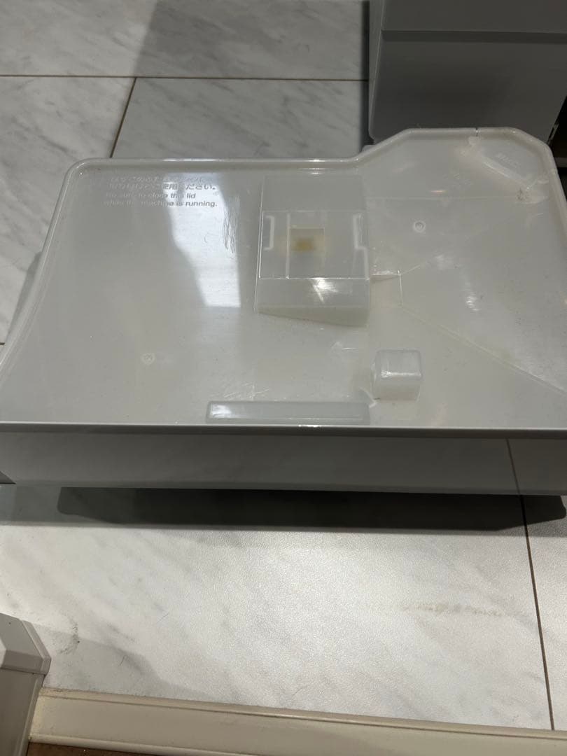 Panasonic F-YHUX90 除湿機 ホワイト