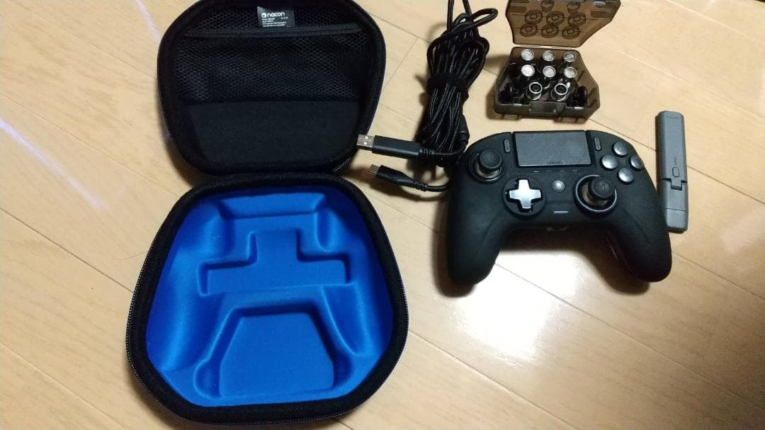 その他 Nacon REVOLUTION UNLIMITED PRO