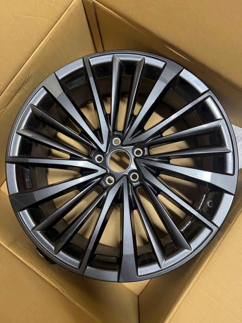 RX350h 21インチ ダークグレー アルミホイール