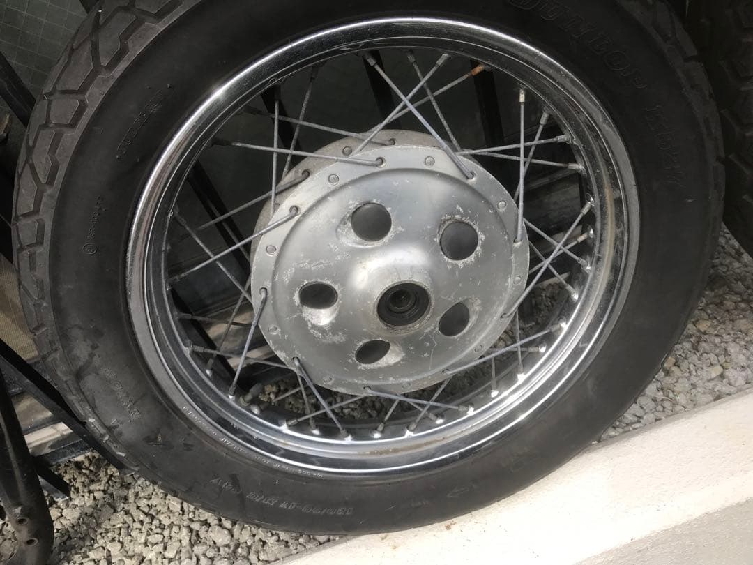 SR400 17インチ　フロントホイール