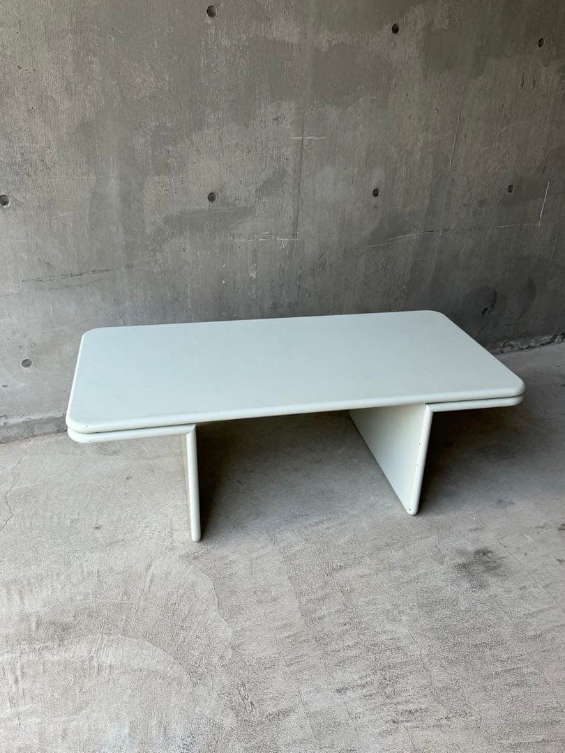 カリモク　ポストモダンローテーブル