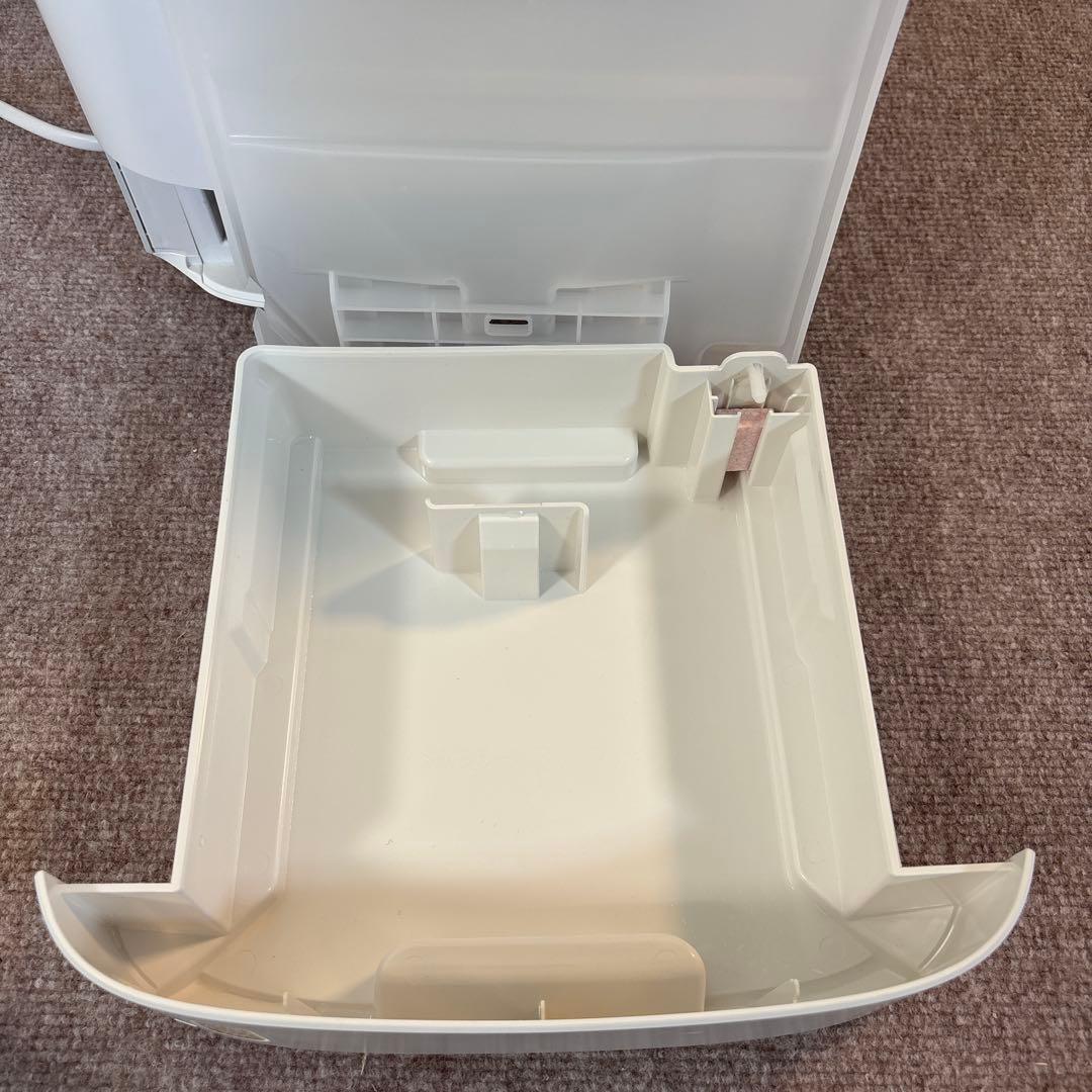 SHARP 衣類乾燥除湿機　CV-P60