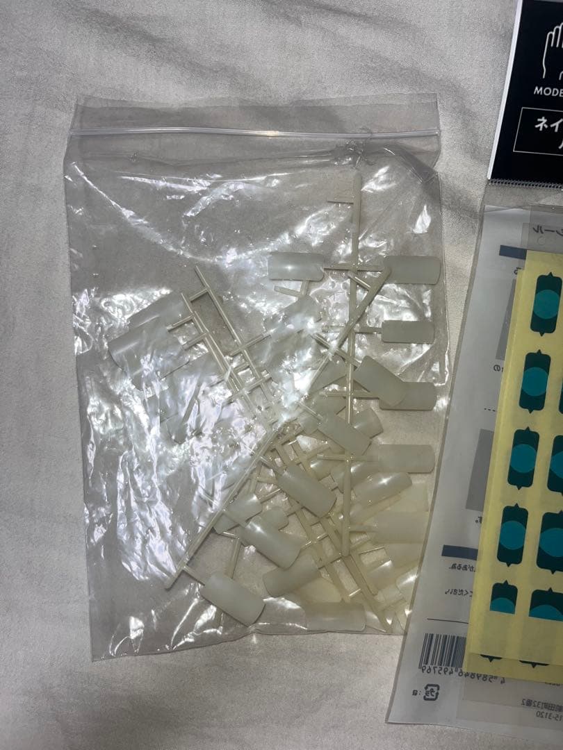 JNECモデルハンド ネイルチップ キューティクルシール スペース両面テープ