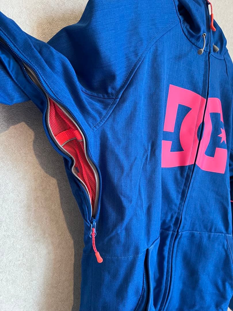 早い者勝ち！【美品】DC スキー/スノーボードウェア レディース 上下セット