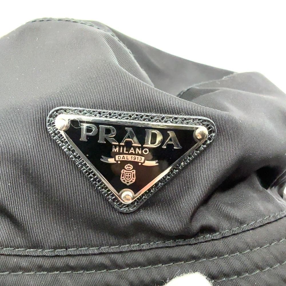 ◇プラダ◇1HC137/ナイロン/M/バケットハット/帽子/ブラック/ブランド