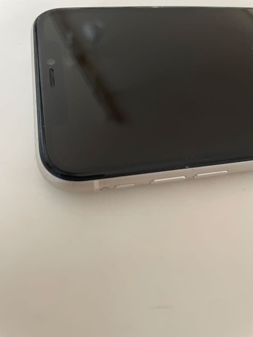 pinku*c 様⭐︎Apple iPhone 11 64GB本体＆ケースフィルム