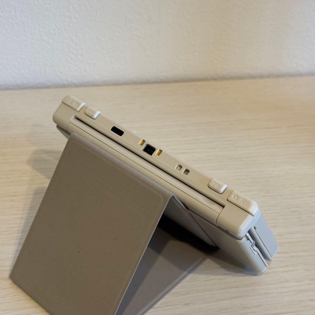 New ニンテンドー3DS ブラック 箱付き 3-027