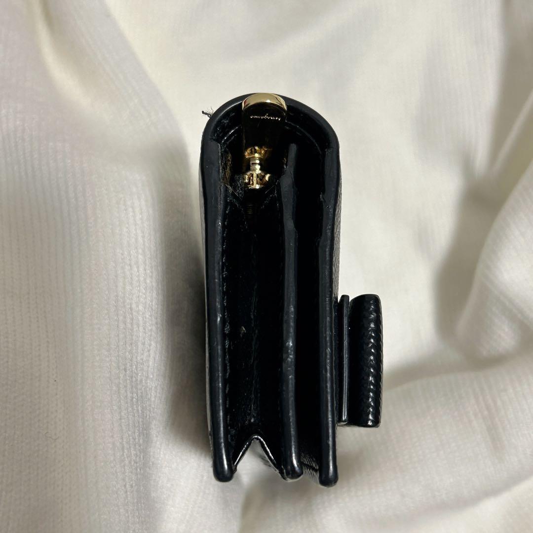Salvatore Ferragamo ブラック二つ折り財布