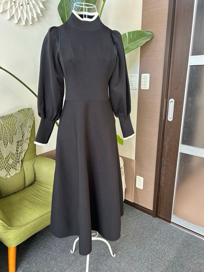 エムズグレイシー♡24年秋冬ブラック ハイネック パフスリーブ ワンピース