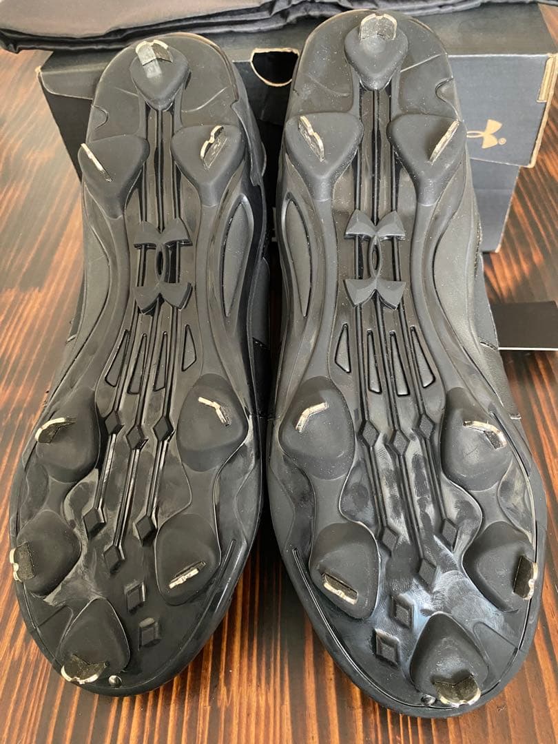 新品　27センチ箱付　アンダーアーマー野球金具スパイクUAダイナプレイⅡ MID