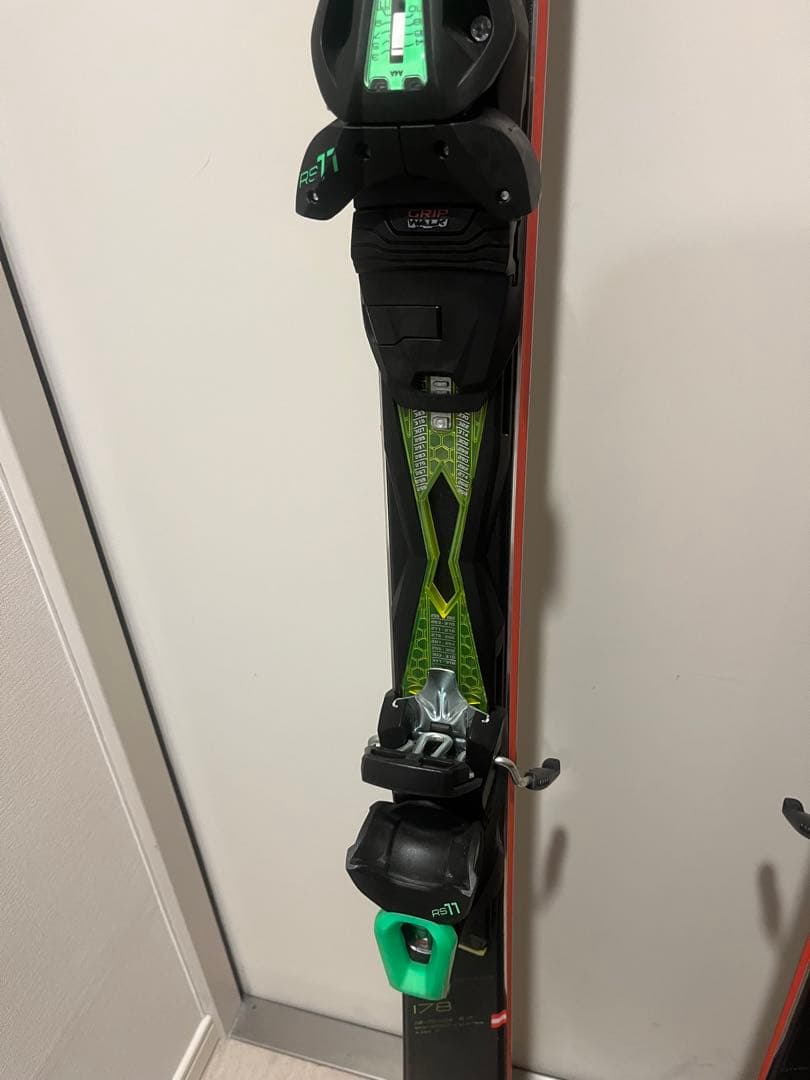 【美品】FISCHER THE CURV RC4＋RS11 178cm