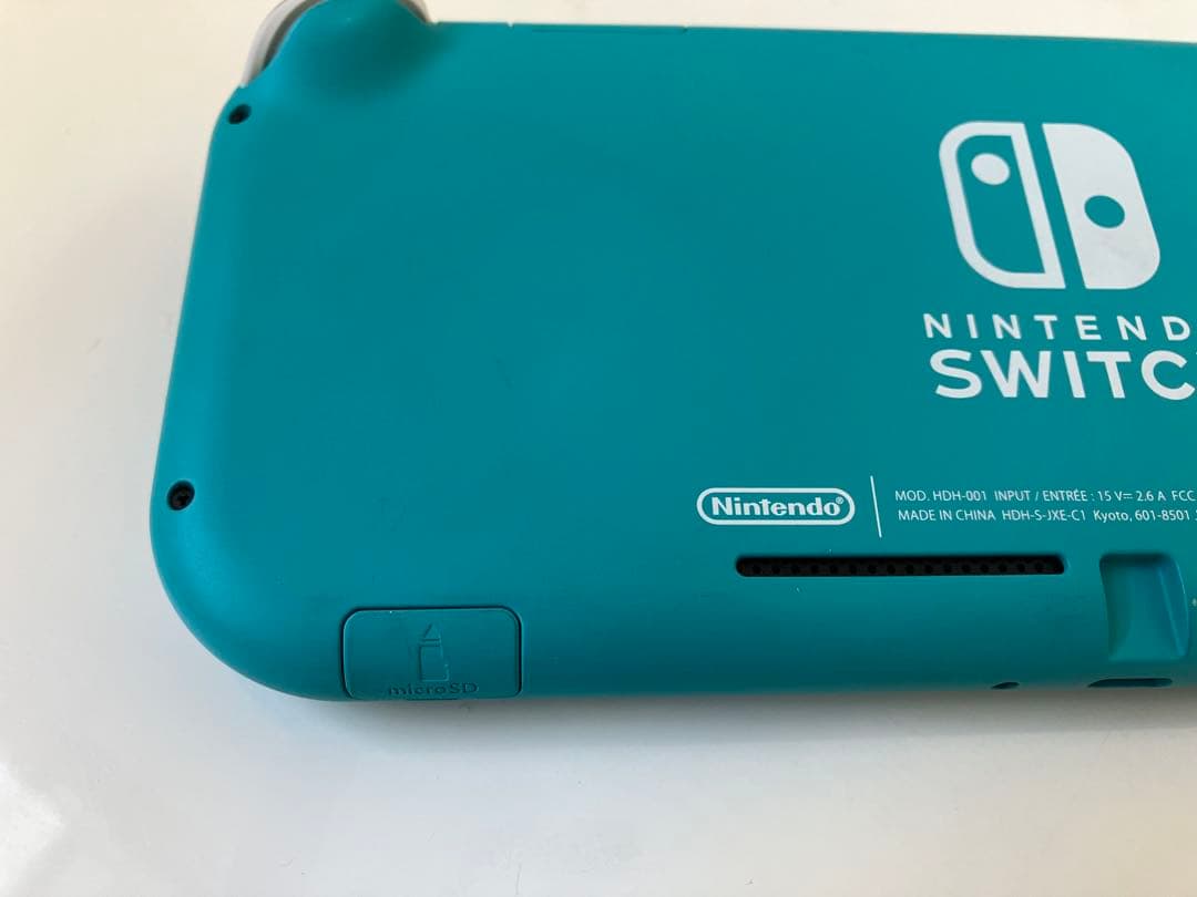 《Nintendo Switch Lite 本体》