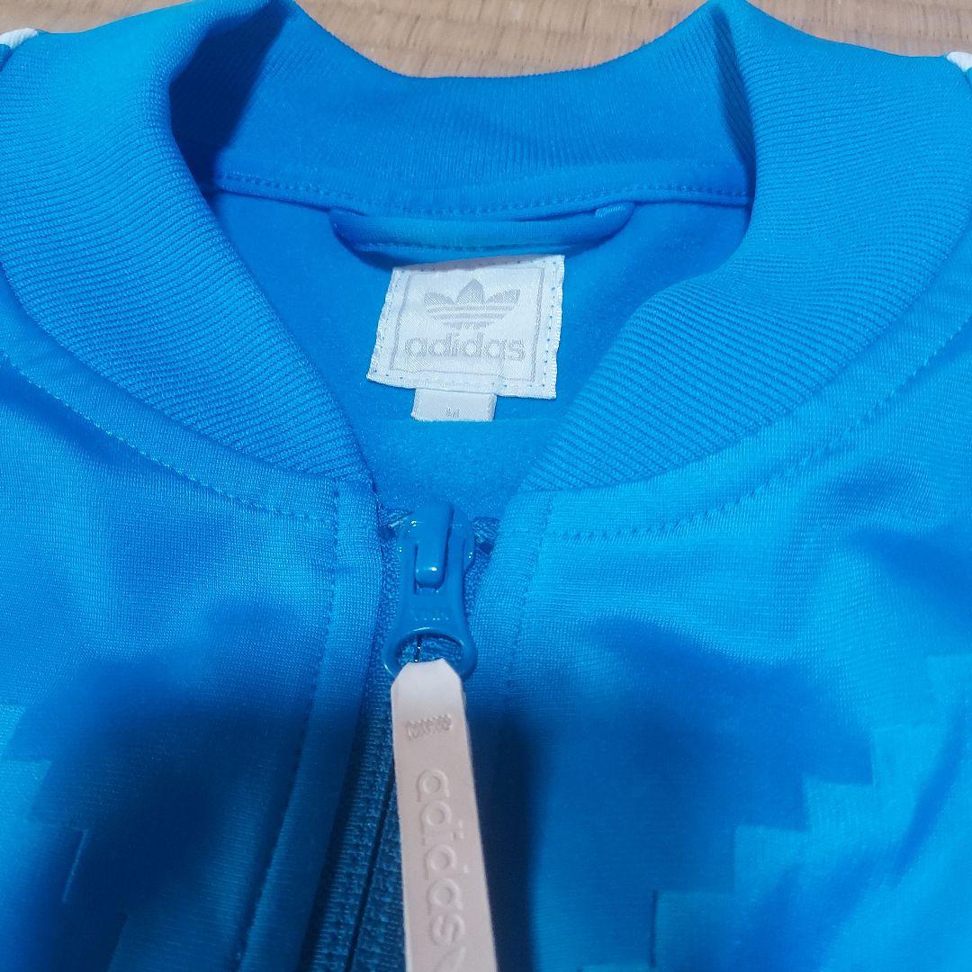 アディダス オリジナルス 青空三葉 ジャージ セットアップ スカイブルー