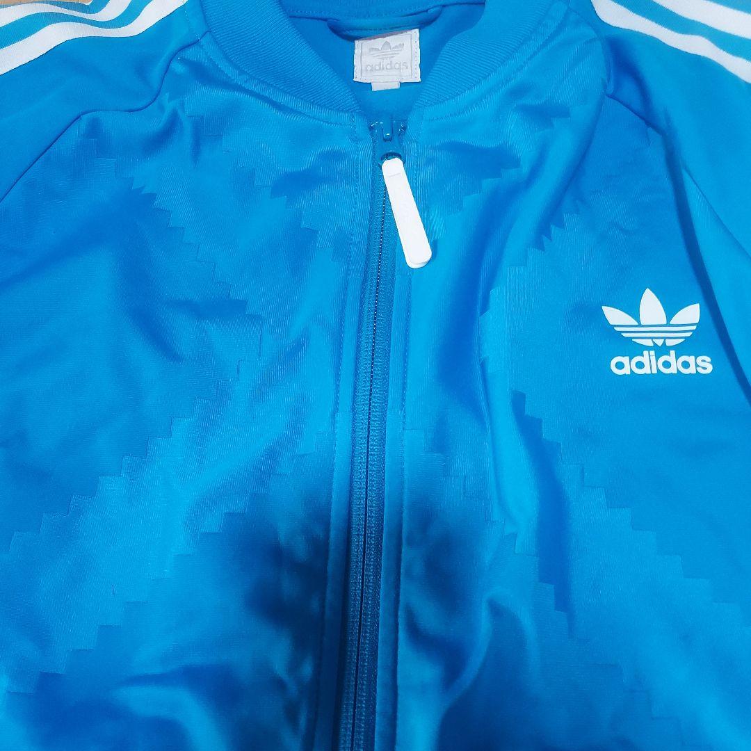 アディダス オリジナルス 青空三葉 ジャージ セットアップ スカイブルー