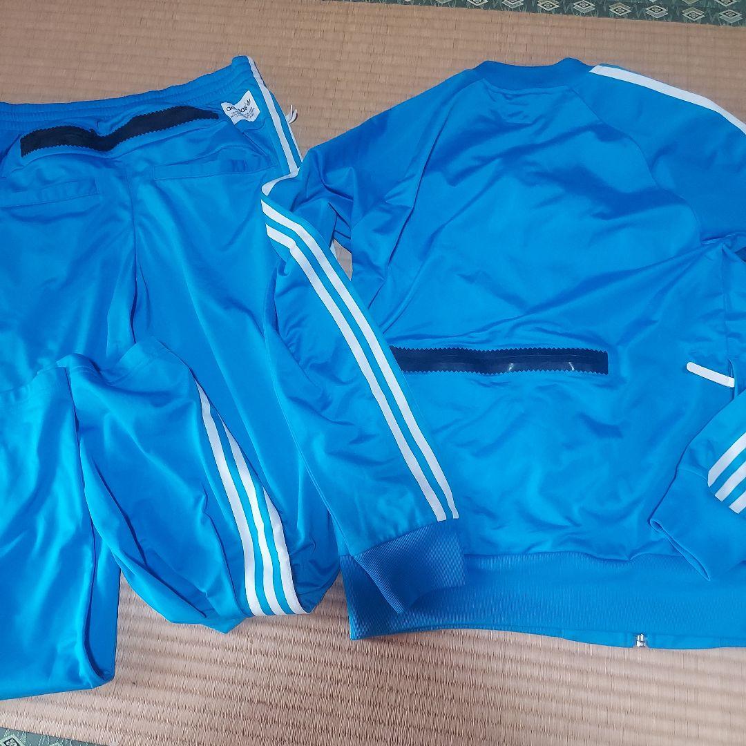 アディダス オリジナルス 青空三葉 ジャージ セットアップ スカイブルー