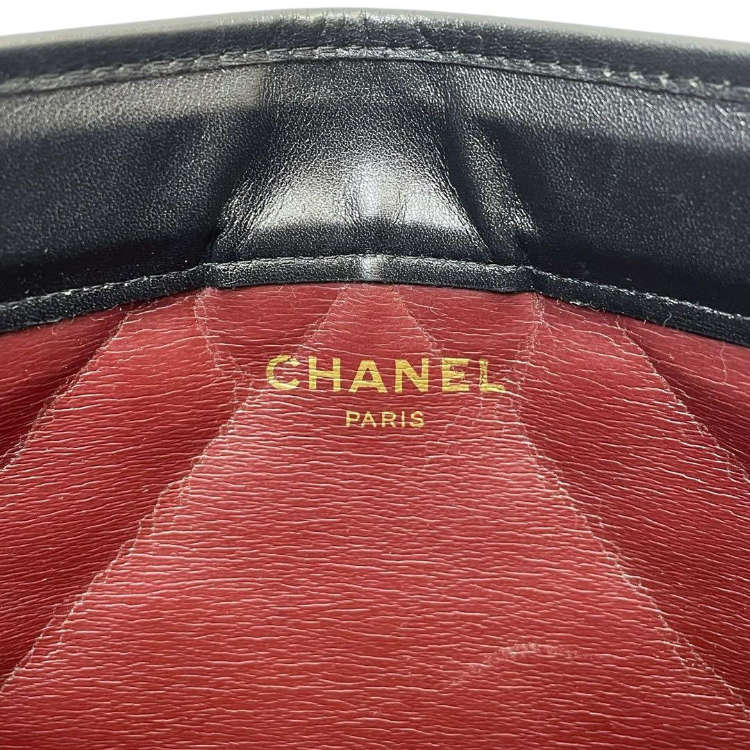 シャネル マトラッセ ラムスキン セカンド クラッチ バッグ ココマーク 黒.