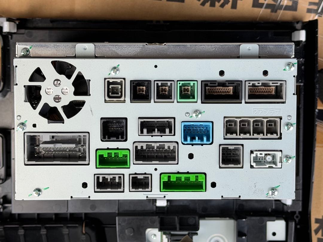 VXU-197swi 10インチナビ HONDAステップワゴンRP1〜5対応