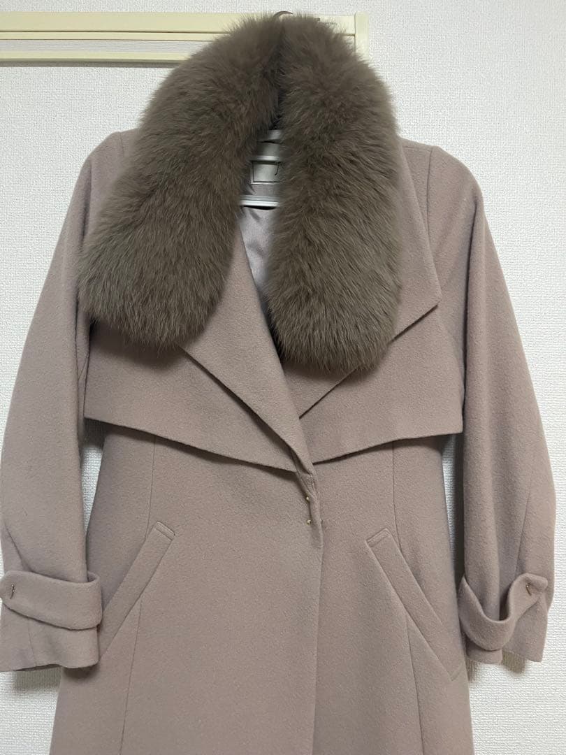 【限定価格】ファー付きロングコート Noela