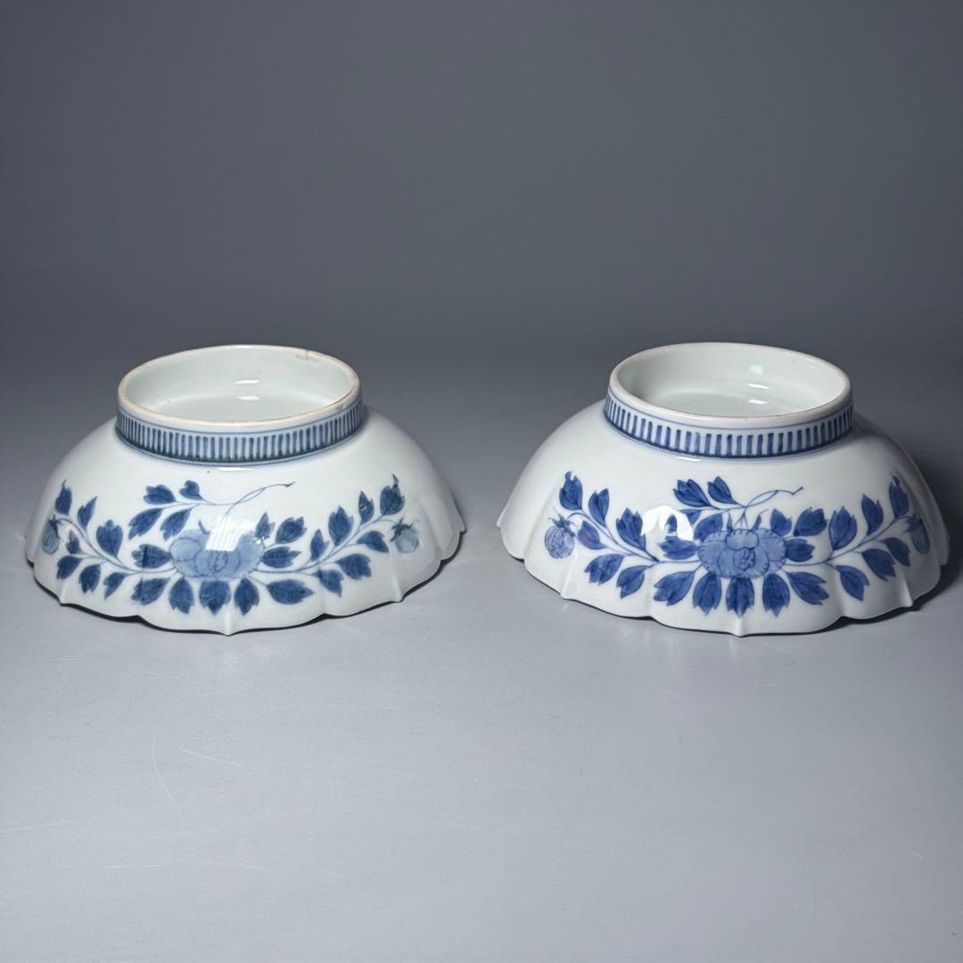 後期鍋島　染付葡萄絵菊花形皿　二点　膾皿　同手図録掲載品　蒐集家旧蔵品