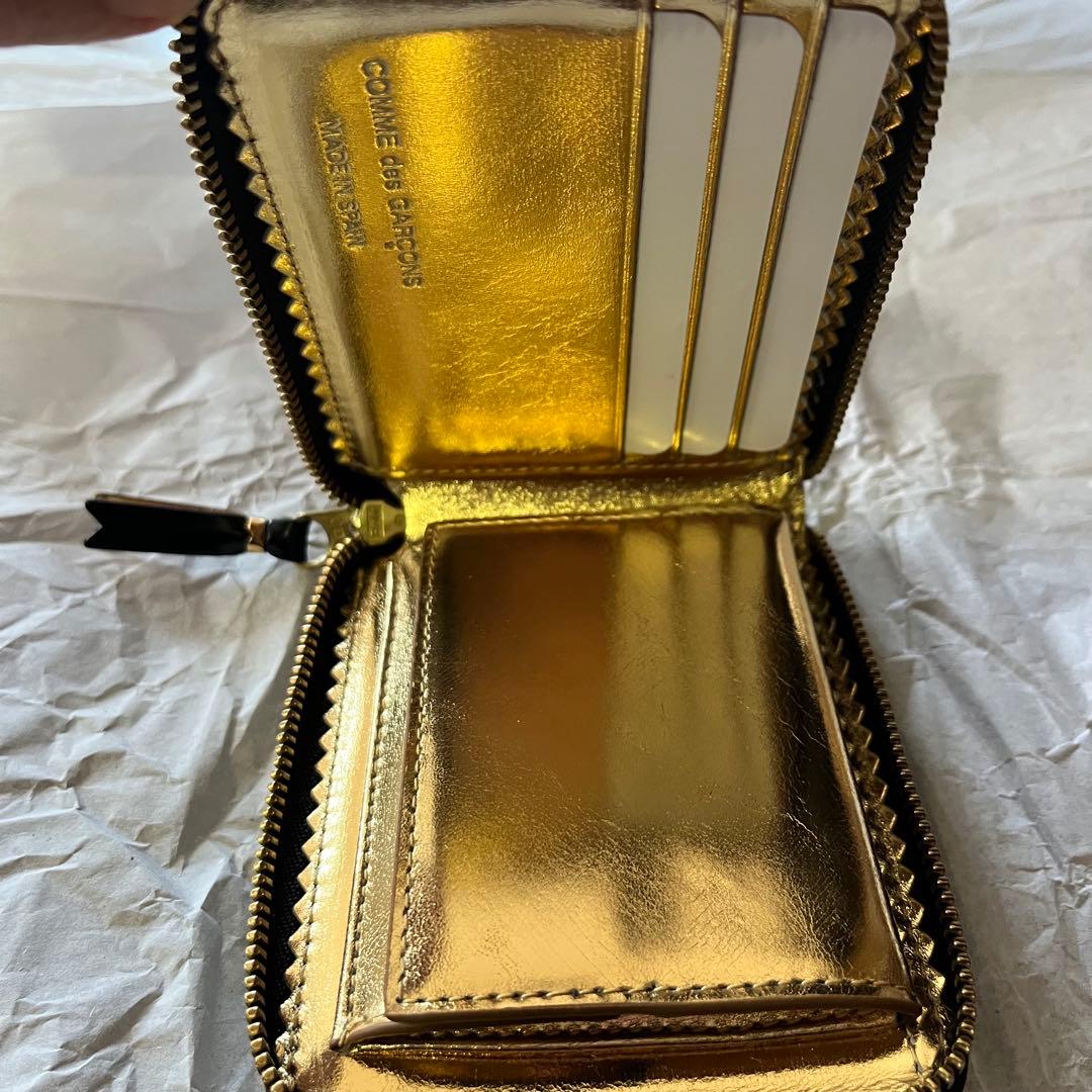 コムデギャルソン　二つ折り財布 ブラック ゴールド内装