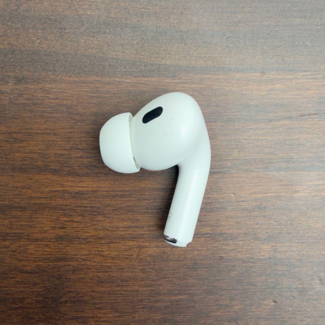 Apple AirPods Pro2 本体 Lightning端子
