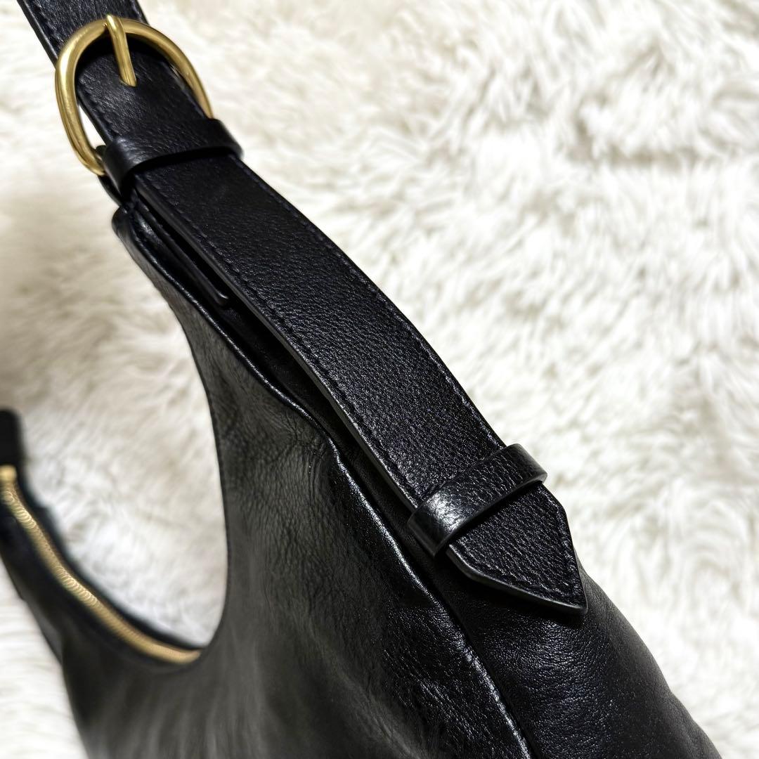 美品 イルビゾンテ ハーフムーン ワンショルダー ショルダーバッグ 新タグ 現行