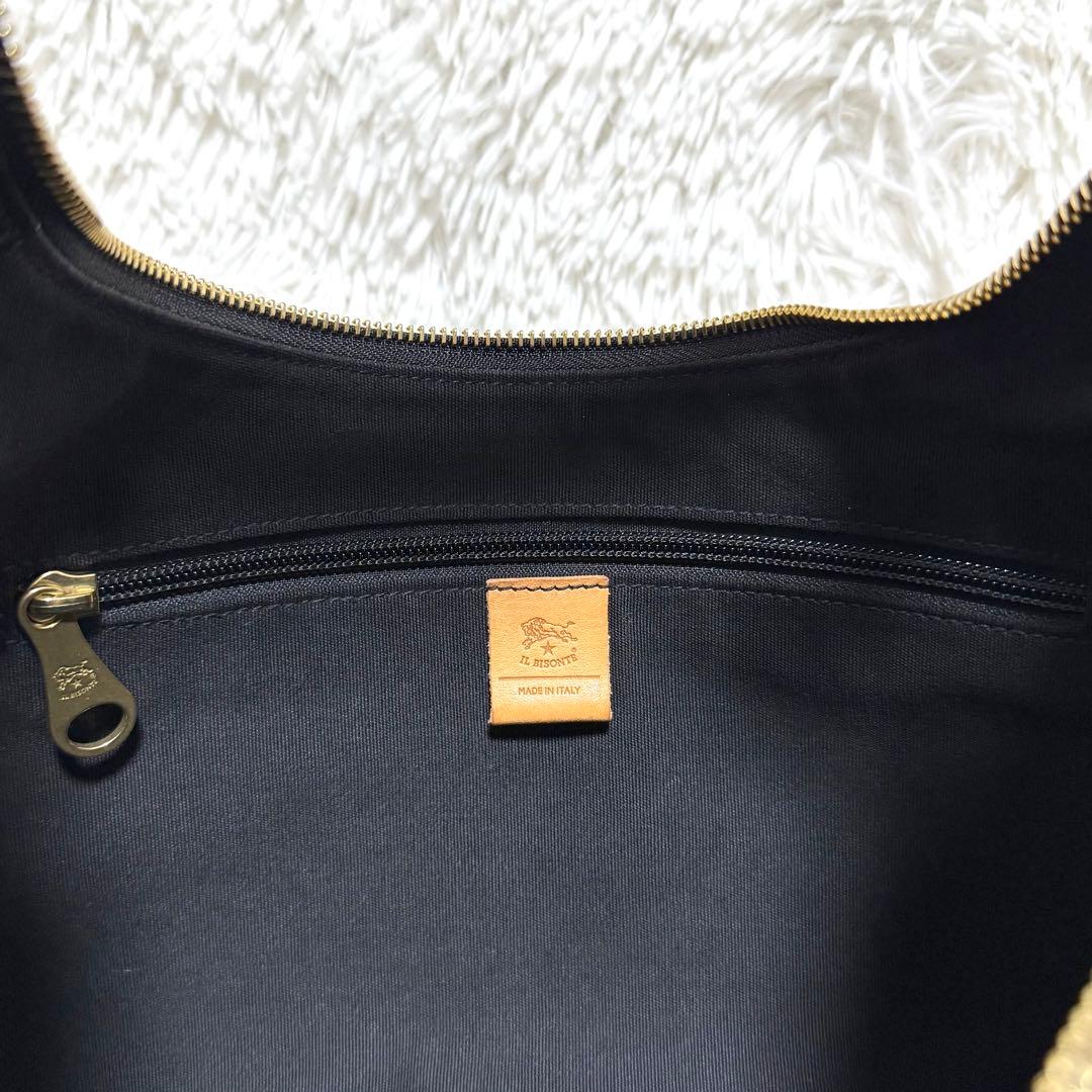 美品 イルビゾンテ ハーフムーン ワンショルダー ショルダーバッグ 新タグ 現行