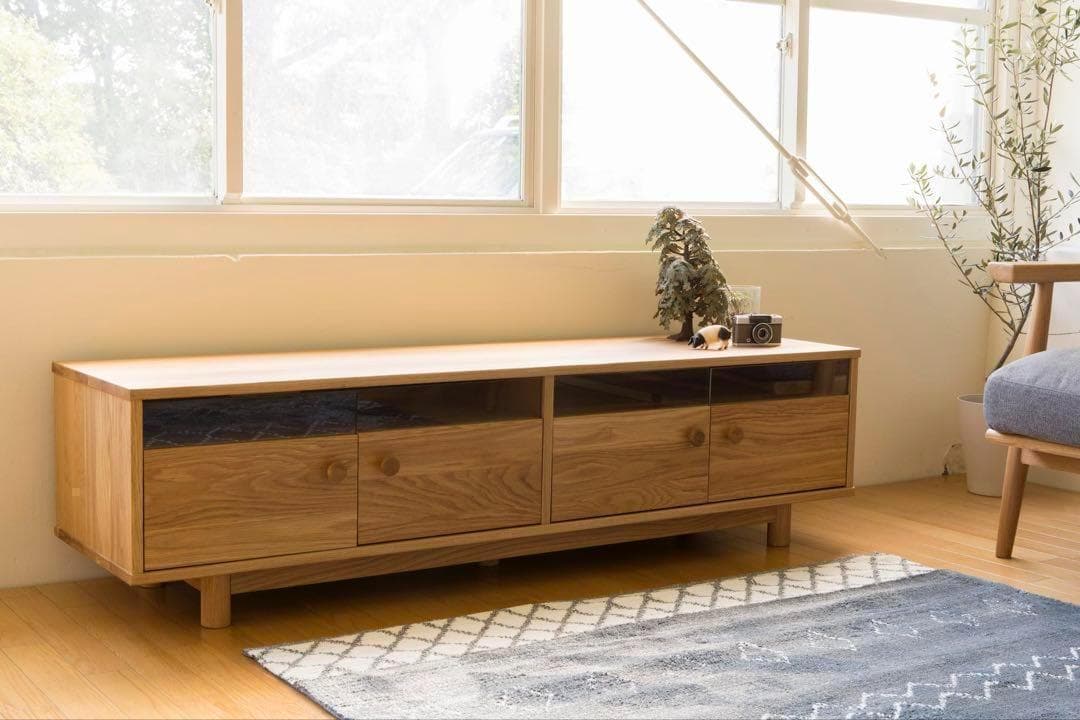 【デデステステデン】　SIEVE ハイライト　ローボード　無垢材　美品