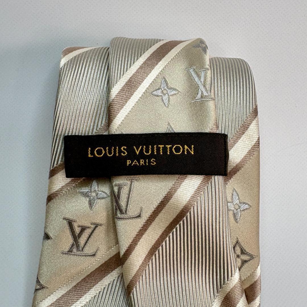 新品未使用　LOUIS VUITTON シルク100% ネクタイ　ベージュ