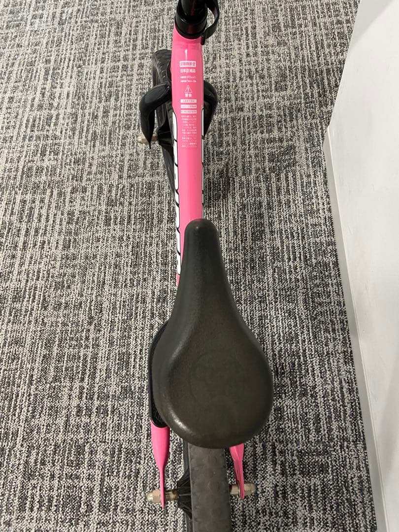 【美品】ストライダー 12インチ スポーツ ピンク〈ピンクグリップ〉