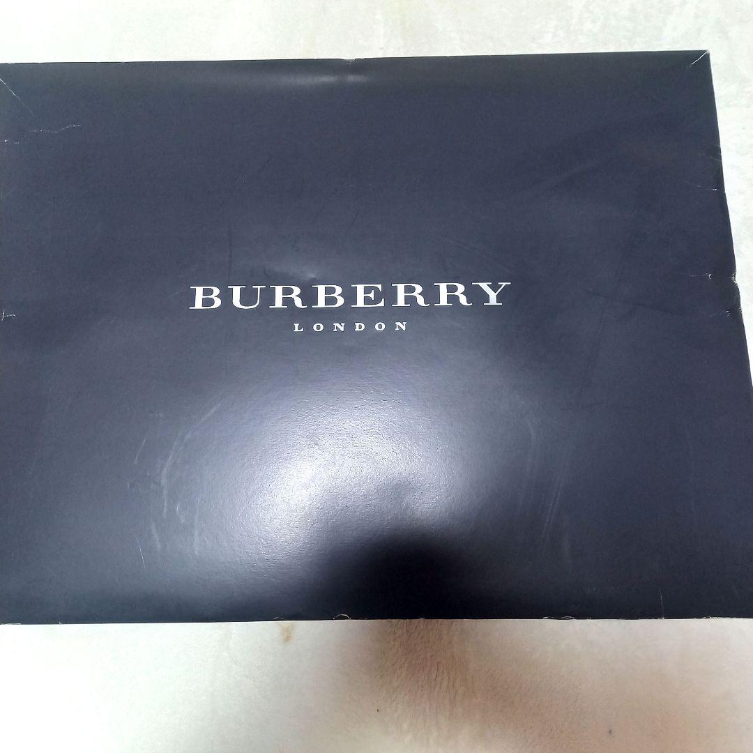 新品未使用品　BURBERRYLondon　WOOL100%　毛布　膝掛けセット