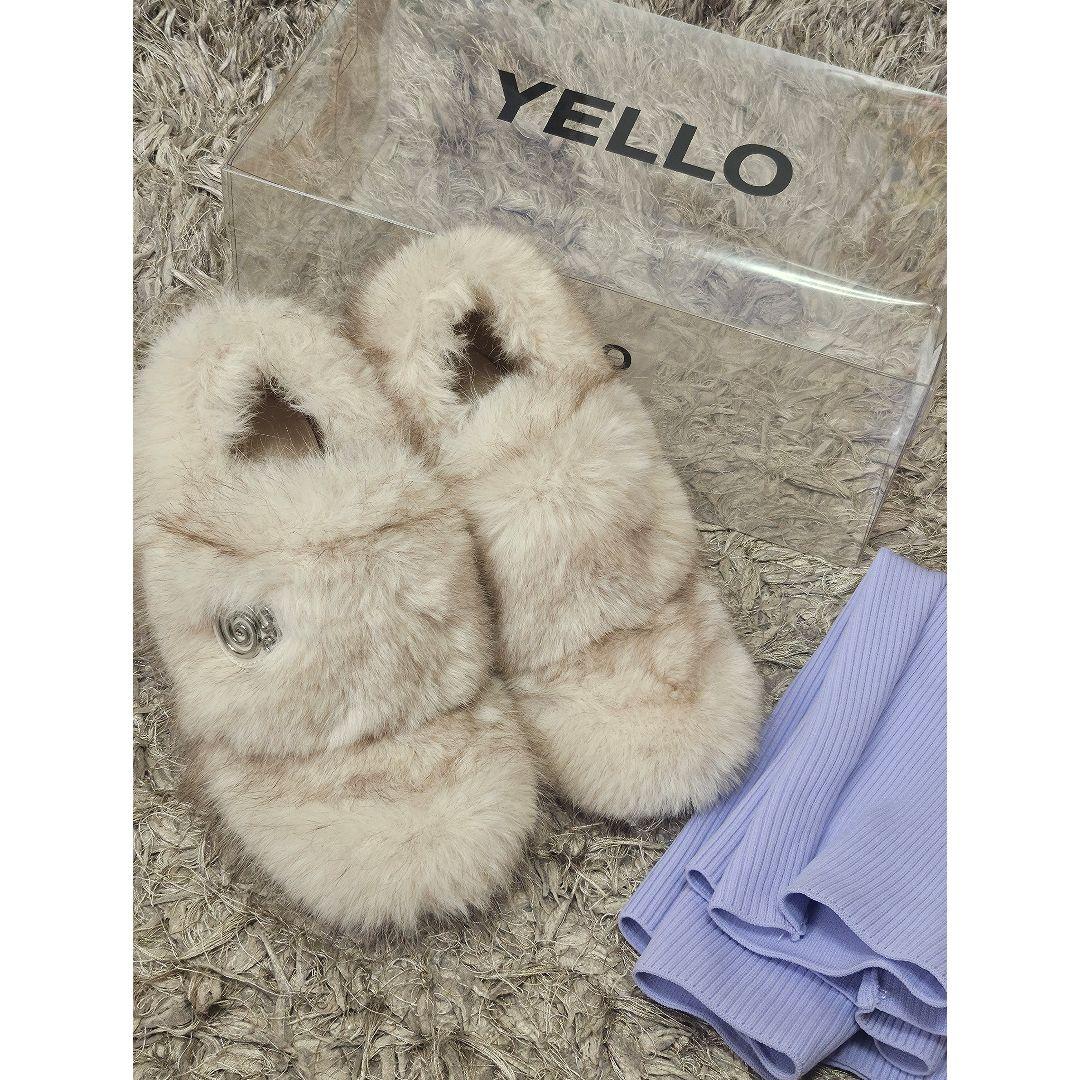 YELLO　BUNNY FAUX FUR MULES & LEG WARMERS