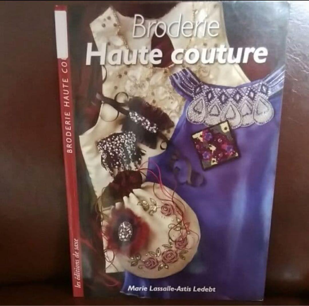 オートクチュール刺繍 Broderie Haute couture