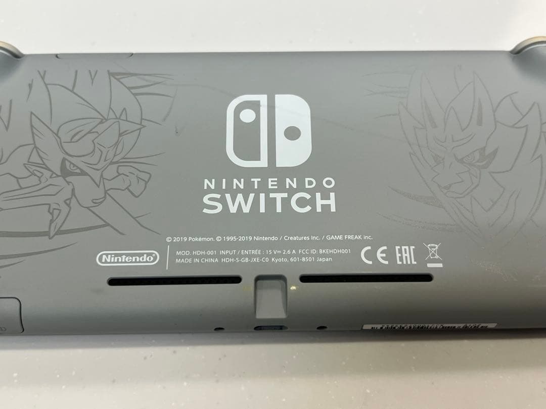 Nintendo Switch light ザシアン ザマゼンタモデル