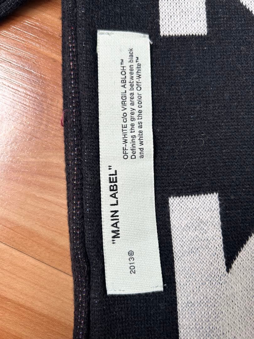 offwhite オフホワイト　マフラー