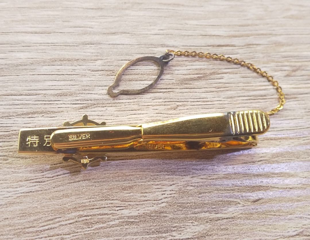 【未使用】全日本海員組合　特別功労賞　ネクタイピンと胸付バッジ 長保管品 18K
