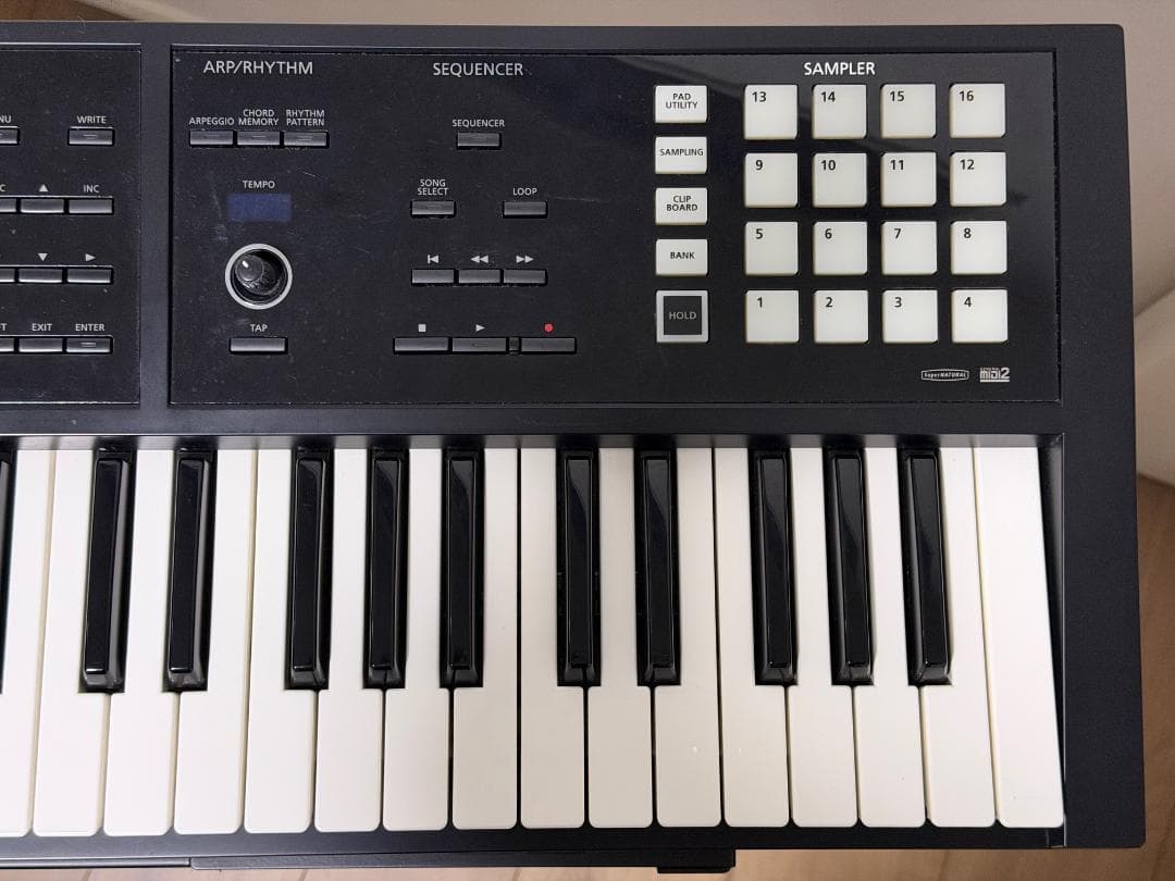 Roland FA-06 シンセサイザー 61鍵 動作不良あり
