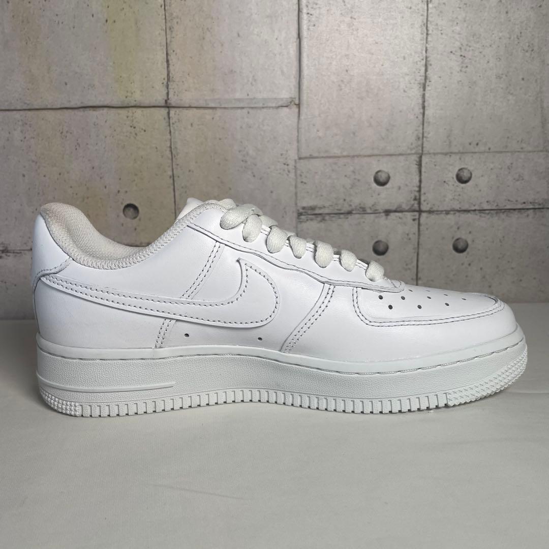 【未使用品】　NIKE ナイキ　エアフォース1 23.5cm