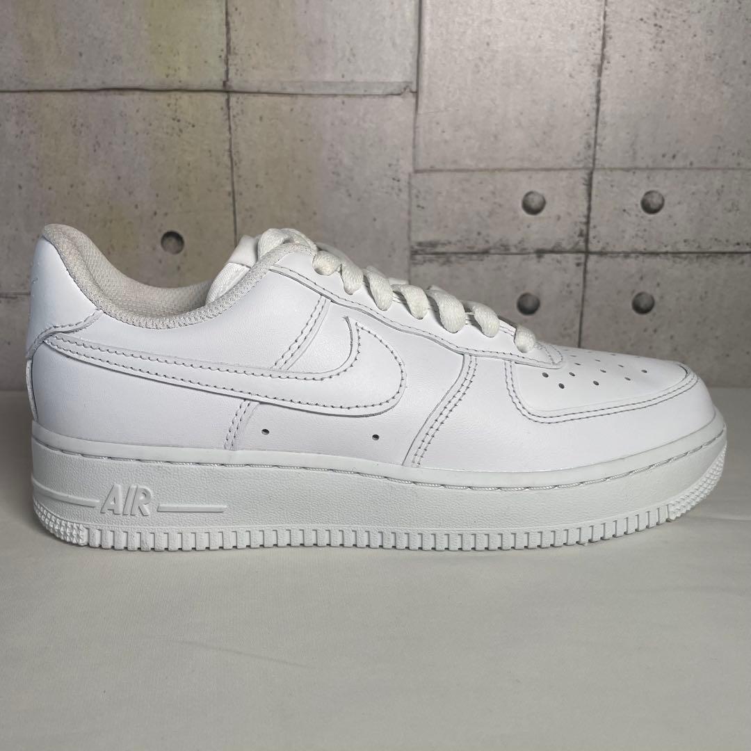 【未使用品】　NIKE ナイキ　エアフォース1 23.5cm
