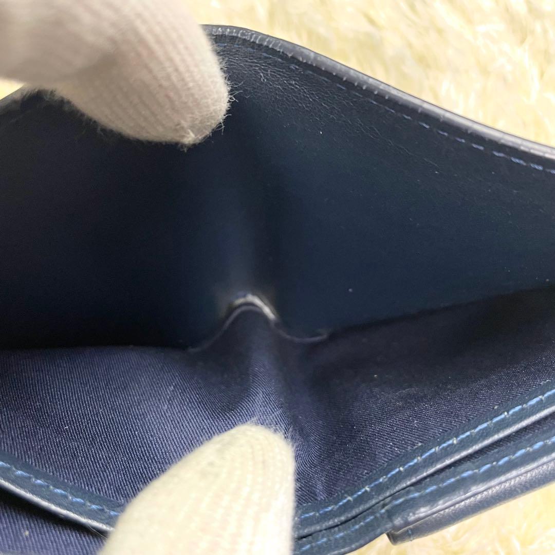 美品 ヴィヴィアンウエストウッド 二つ折り財布 エナメル ネイビー 小銭入れあり