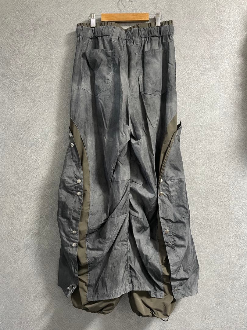 圭*将様 GRANCY ナイロンパンツ　グレーグリーン