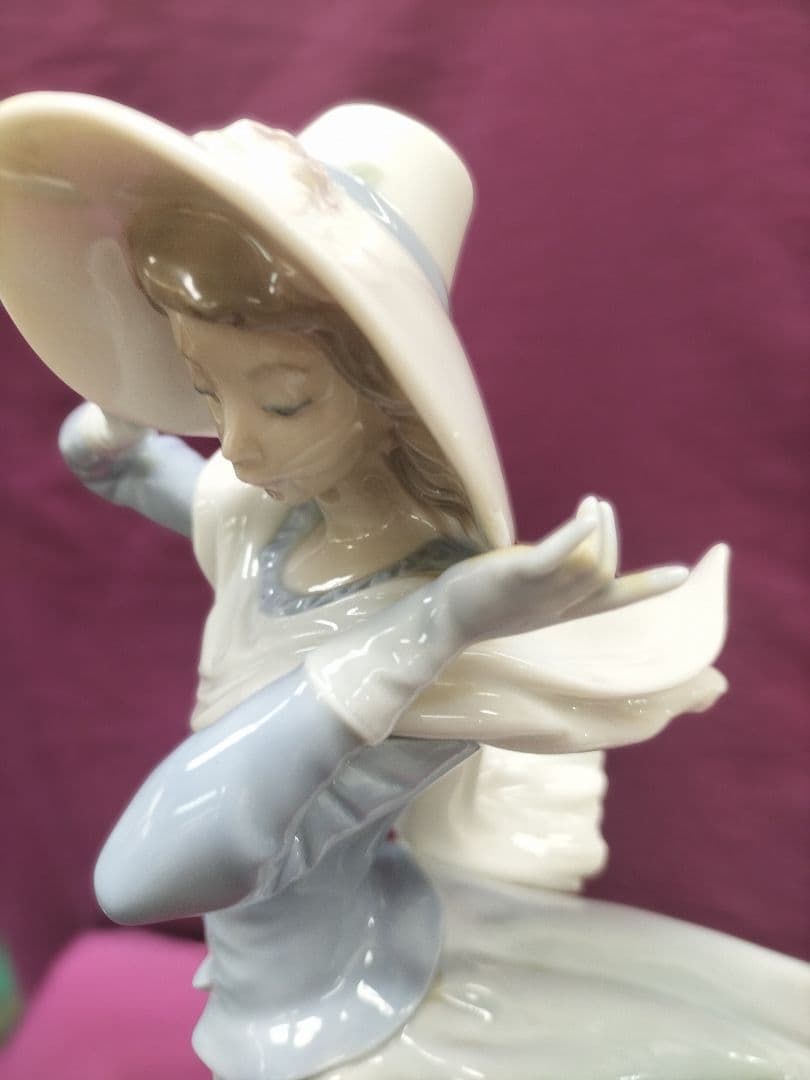 リヤドロ　陶器人形　スペイン　春のそよ風　4936 完品美品　36cm