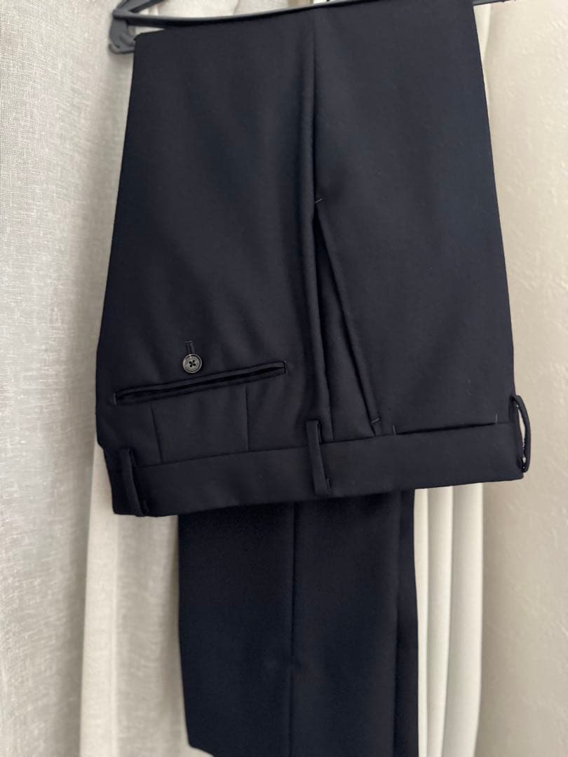 マッキントッシュフィロソフィー　ダークネイビー スーツ&グレーベスト　セット