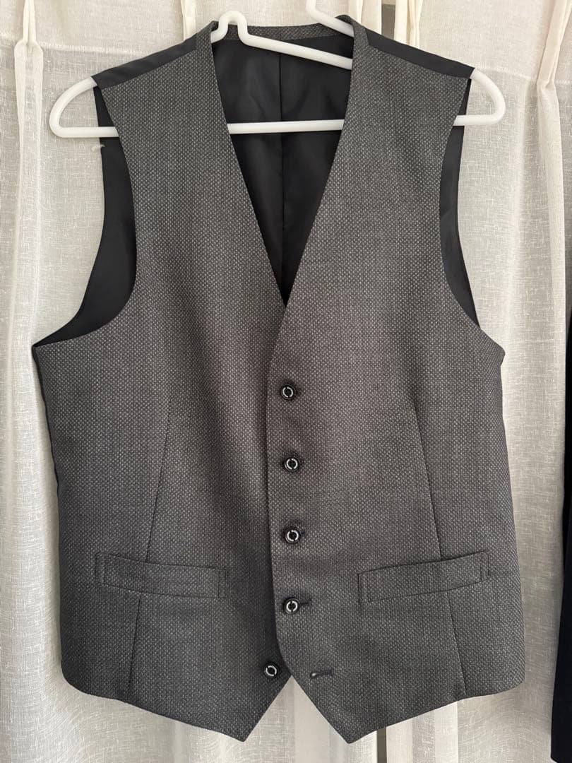 マッキントッシュフィロソフィー　ダークネイビー スーツ&グレーベスト　セット