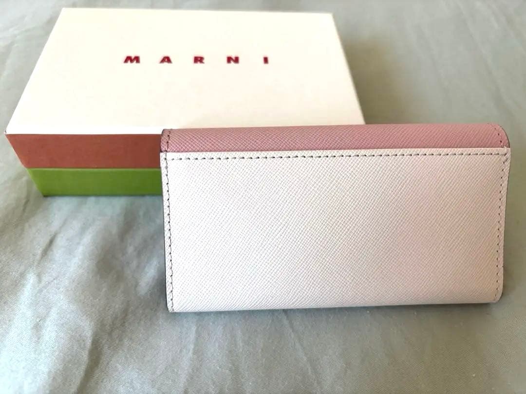 19日まで値下げ！MARNI レザーキーケース ピンク/ホワイト
