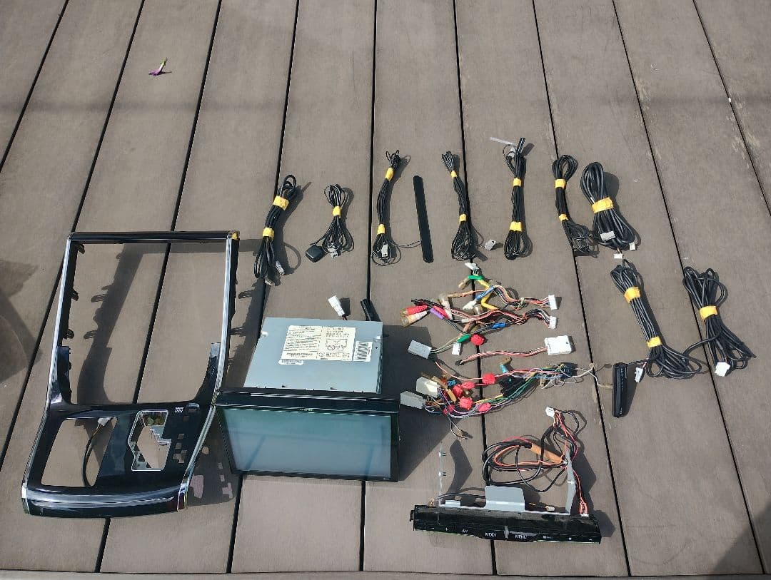 ALPINE 10インチナビ BIG X EX1000 ジャンク + ビーコン