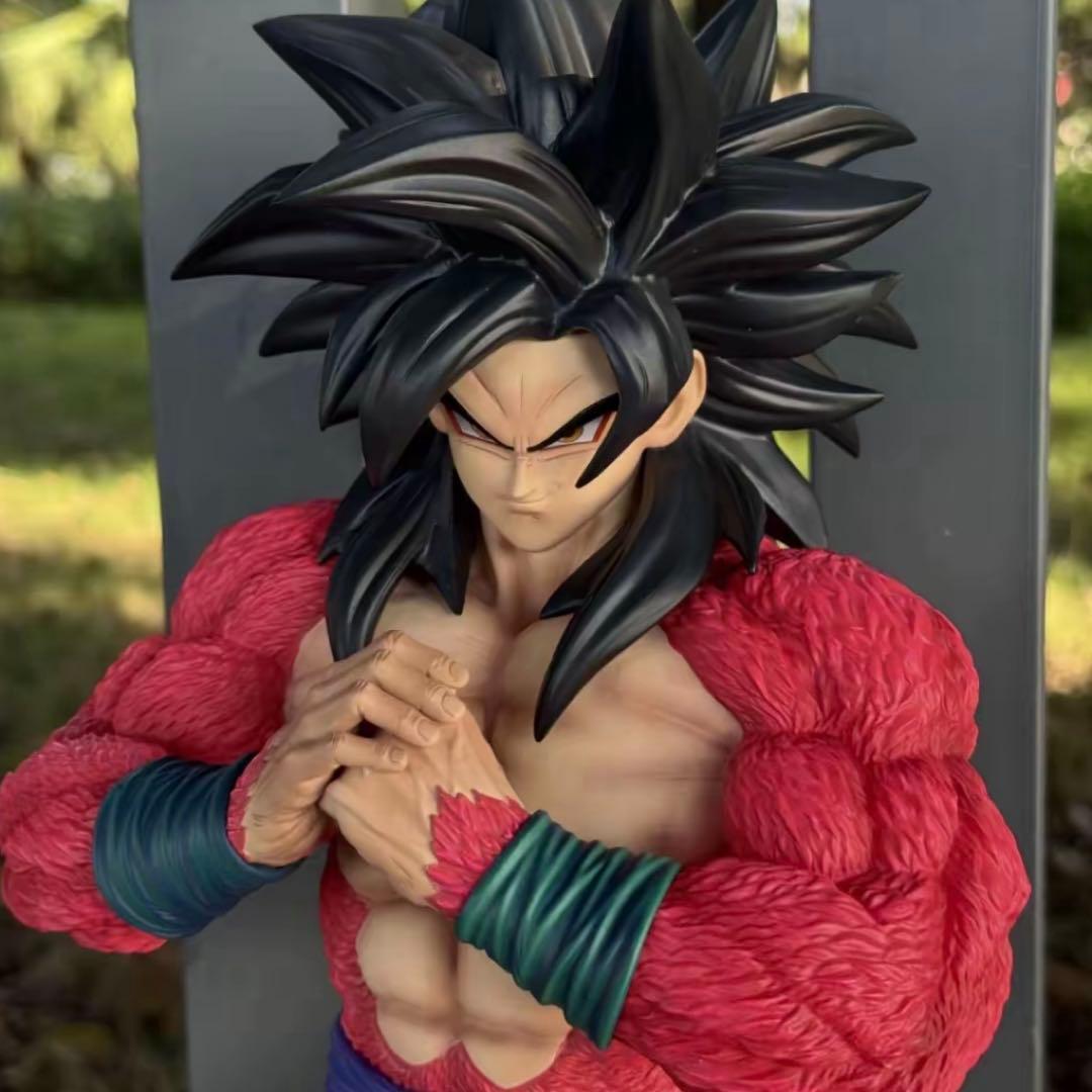 ドラゴンボール スーパーサイヤ人4 ガレージキット ガレキ フィギュア。