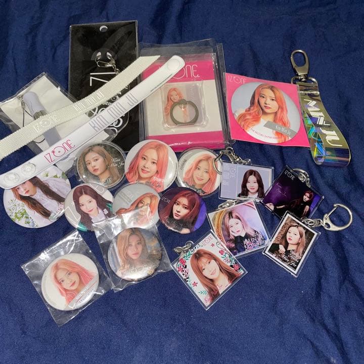 IZ*ONE キムミンジュ ポップアップストア グッズセット