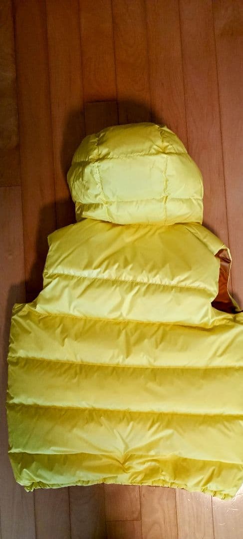バーバリー　ダウンベスト ブラウン/イエロー 14Y 164cm