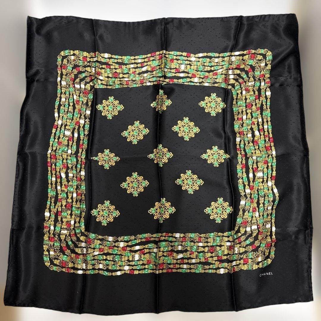 鞠*山様 CHANEL シャネル　シルク　スカーフ　宝石柄 長期保管品